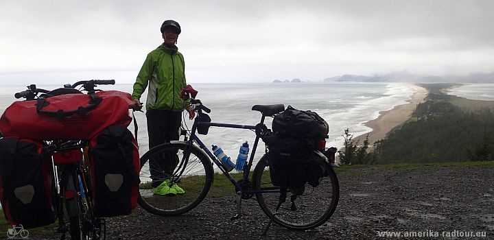 Mit dem Fahrrad von Tillamook nach Lincoln City. Radtour Pazifikküste Vancouver - San Francisco