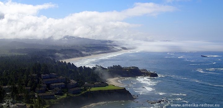 Mit dem Fahrrad auf dem Oregon Coast Highway nach Süden.