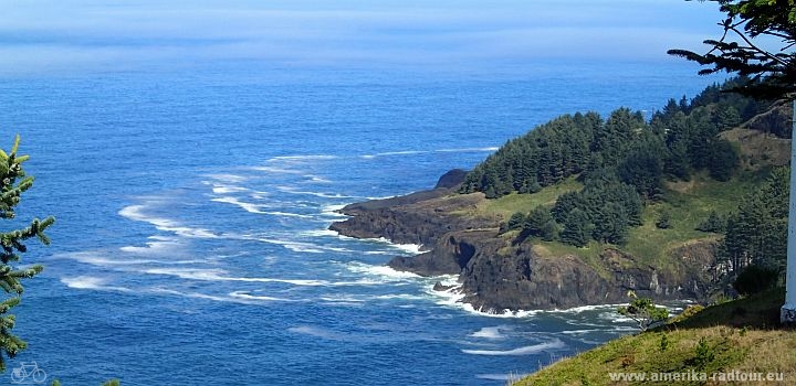 Mit dem Fahrrad auf dem Oregon Coast Highway.