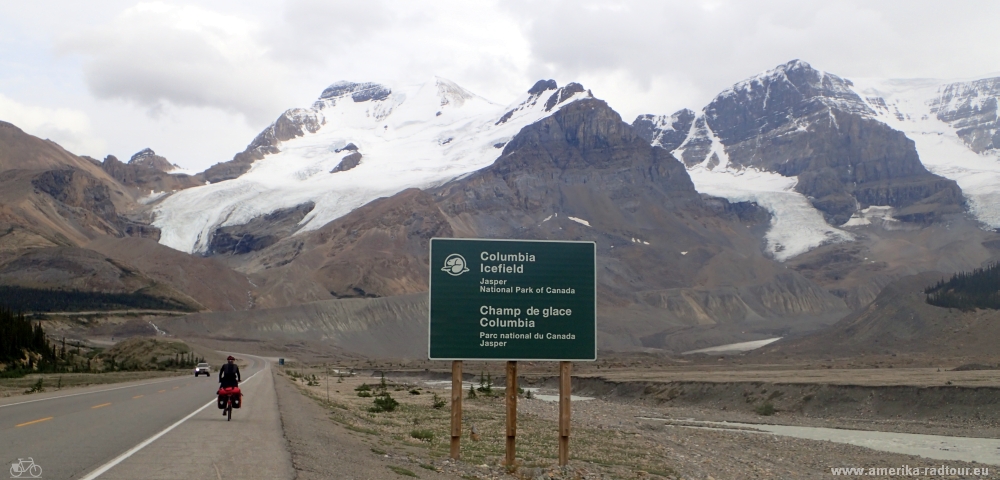 Con la bicicleta de Jasper a Columbia Icefield. Trayecto sobre el Icefields Parkway.