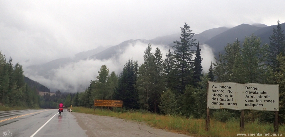 Cycling from Rogers to Revelstoke. Trans Canada Highway by bicycle.