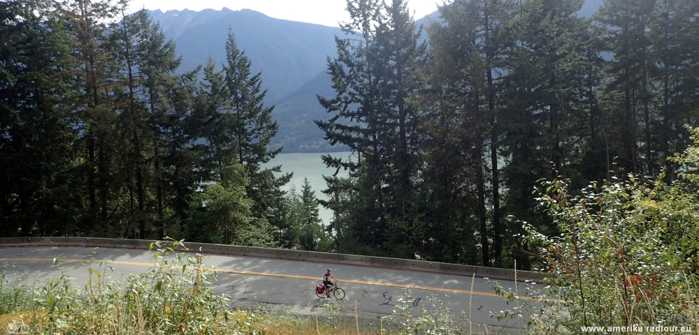 Mit dem Fahrrad von Lillooet nach Pamberton. Radtour über den Highway99..