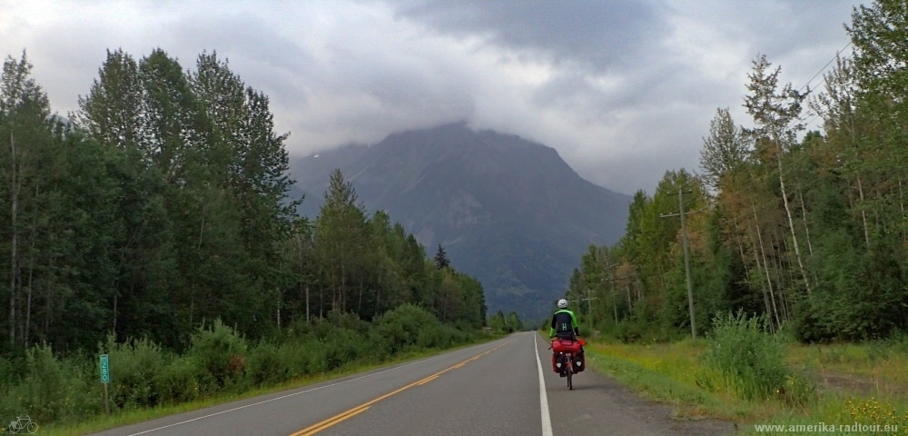 Mit dem Fahrrad von Smithers nach Whitehorse. Radtour über den Yellowhead Highway und Cassiar Highway. Etappe New Hazelton - Terrace 