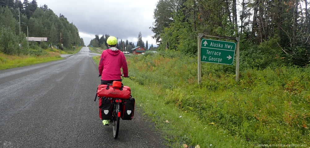 British Columbia and Yukon by bicycle: Cycling the Cassiar Highway northbound. Stage Stewart to Meziadin Junction.  