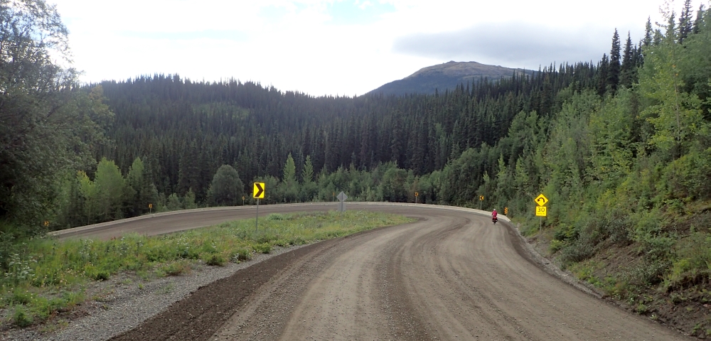 British Columbia and Yukon by bicycle: Cycling the Cassiar Highway northbound. Stage from Red Goat Lodge (Eddontenajon Lake) to Dease Lake. 