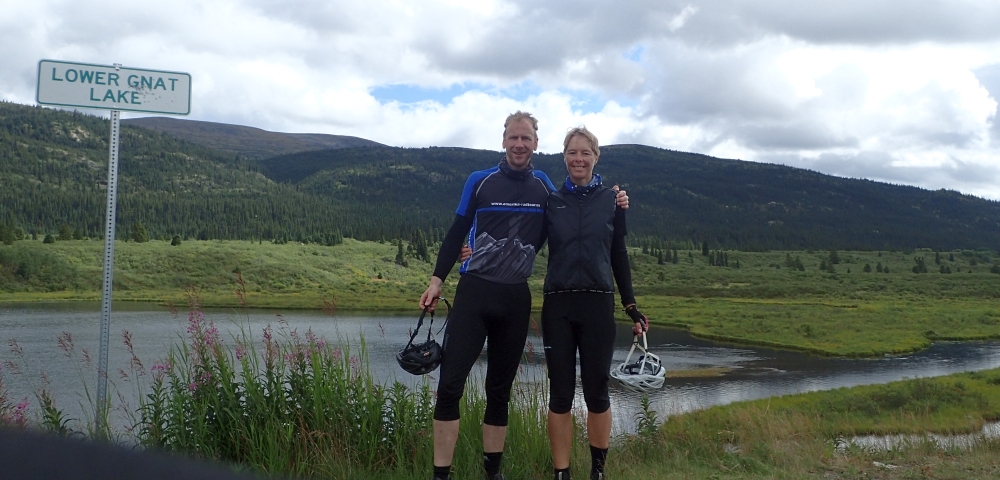 Radtour über den Cassiar Highway: Mit dem Fahrrad von der Red Goat Lodge nach Dease Lake. 