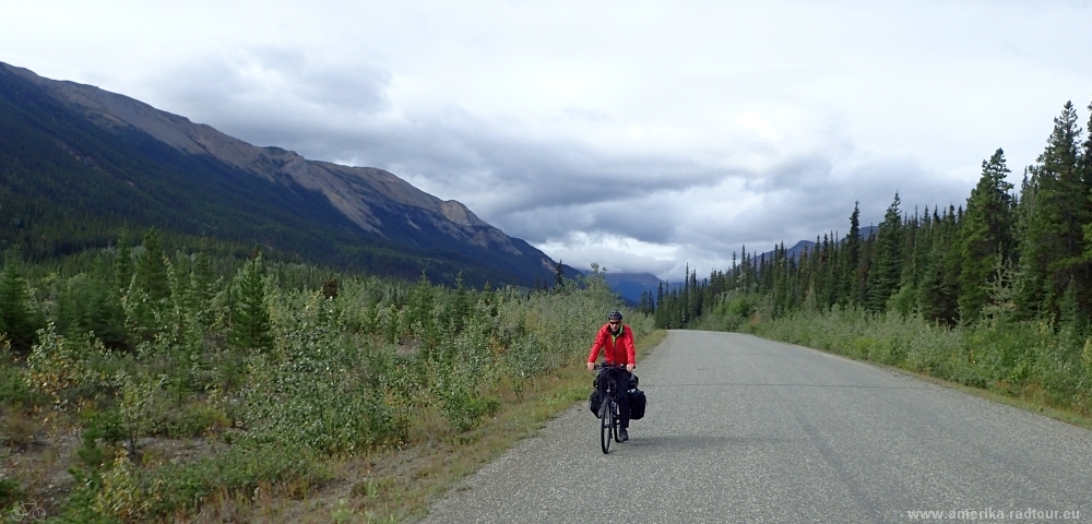 Mit dem Fahrrad von Smithers nach Whitehorse. Radtour über den Yellowhead Highway und Cassiar Highway. Etappe Jade City - Nugget City entlang des Cassiar Highways 