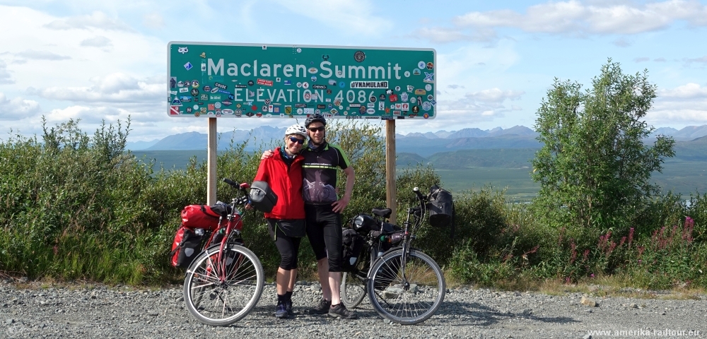 Mit dem Fahrrad über den Denali Highway von Paxson nach Cantwell.  