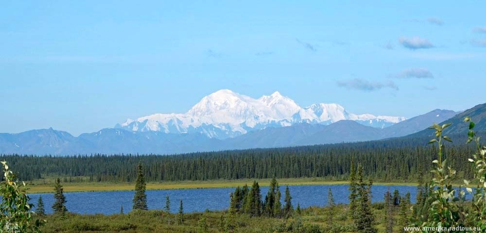 Mit dem Fahrrad über den Parks Highway nach Anchorage.   