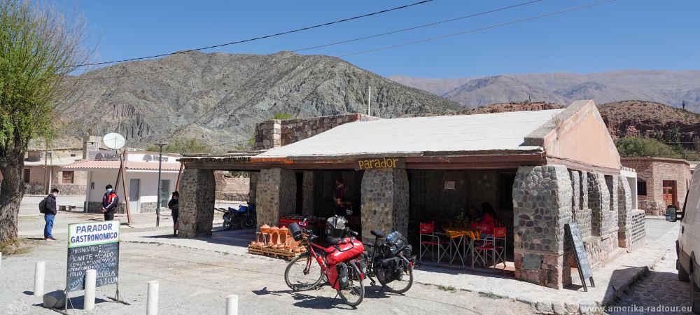 Ciclismo argentina: de Salta a Purmamarca. 