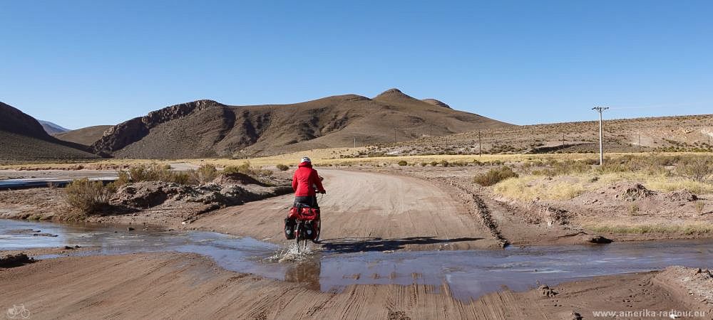 Mit dem Fahrrad über den nördlichen Teil der Ruta 40 von Susques über Huancar nach Pastos Chicos.  