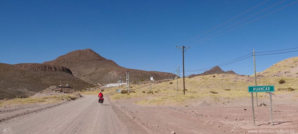 Mit dem Fahrrad über den nördlichen Teil der Ruta 40 von Susques über Huancar nach Pastos Chicos.  