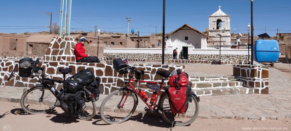 Mit dem Fahrrad über den nördlichen Teil der Ruta 40 von Susques über Huancar nach Pastos Chicos.   