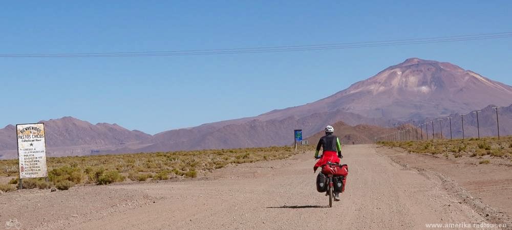 Mit dem Fahrrad über den nördlichen Teil der Ruta 40 von Susques über Huancar nach Pastos Chicos.   