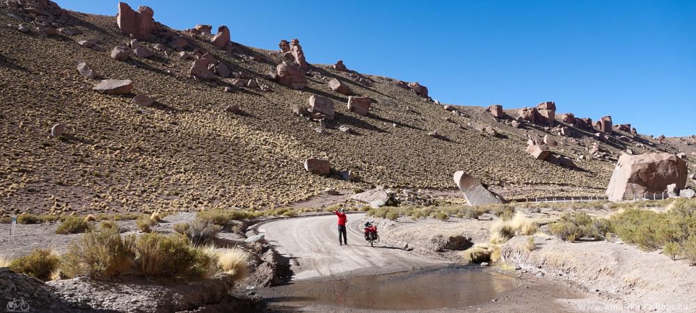 Cycling Argentinas Ruta 40 from Susques to San Antonio de los Cobres.        