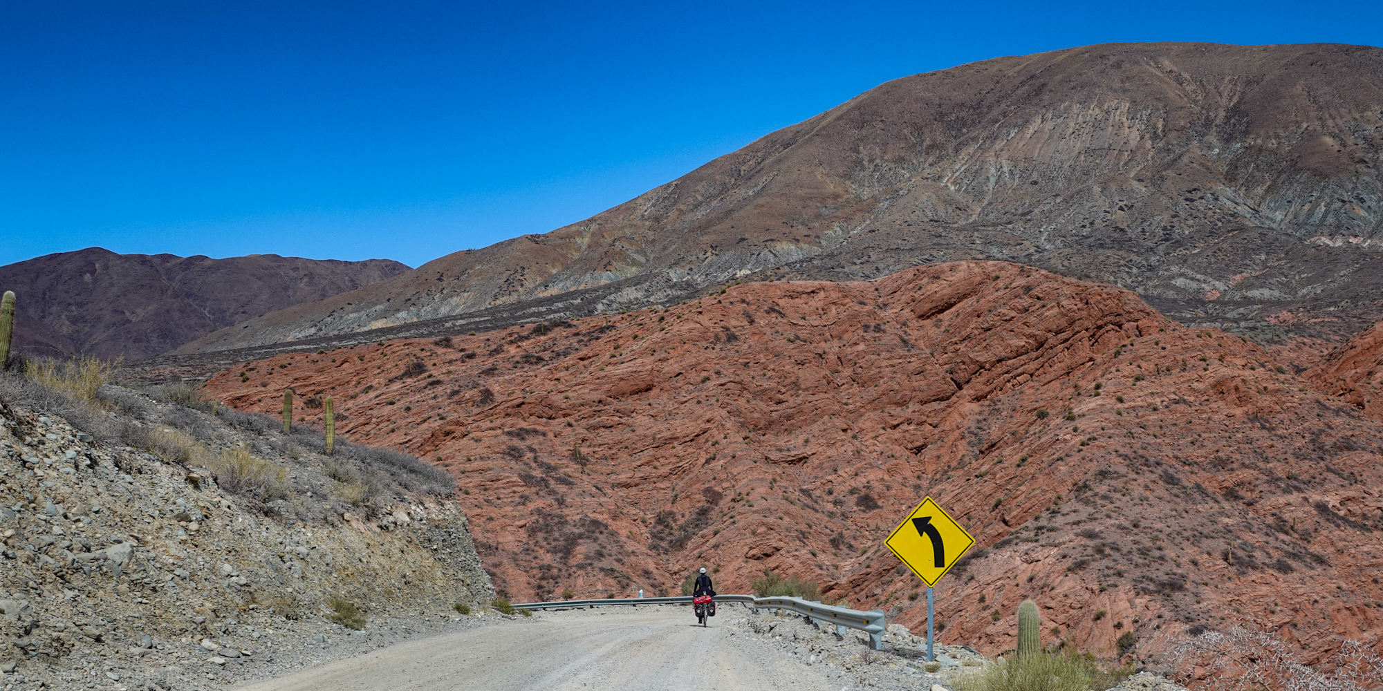 Mit dem Fahrrad über die Ruta40 von La Poma nach Payogasta.   