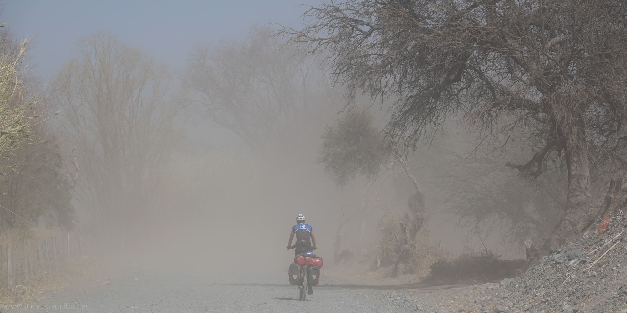 Mit dem Fahrrad über die Ruta40 von La Poma nach Payogasta.   