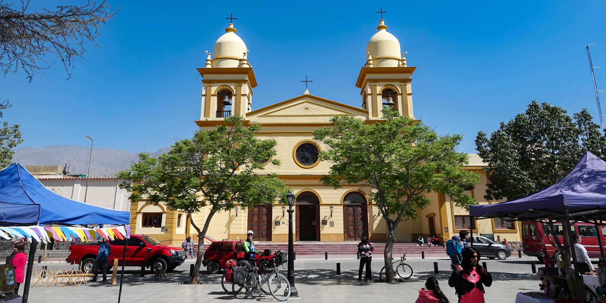 Cycling Ruta40 from San Carlos to Cafayate    